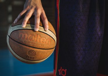 Piłka do koszykówki – jak wybrać odpowiednią?