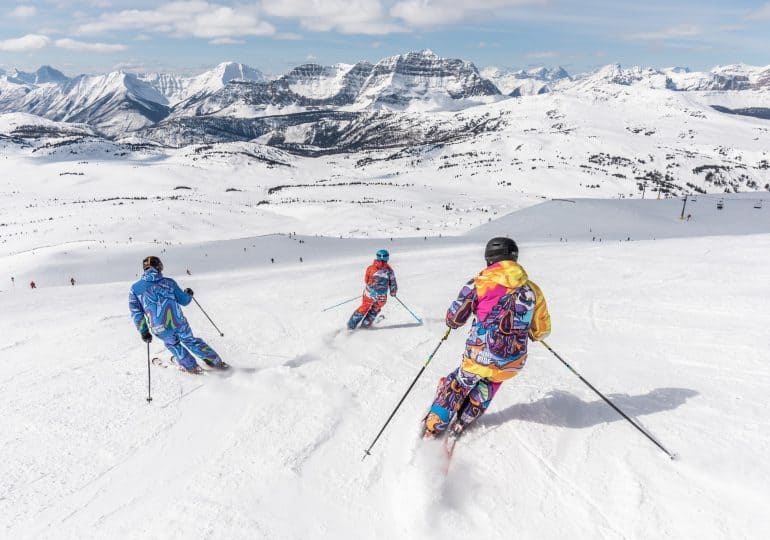 Kurorty narciarskie 2022 – czy koronawirus uniemożliwi jazdę na nartach?