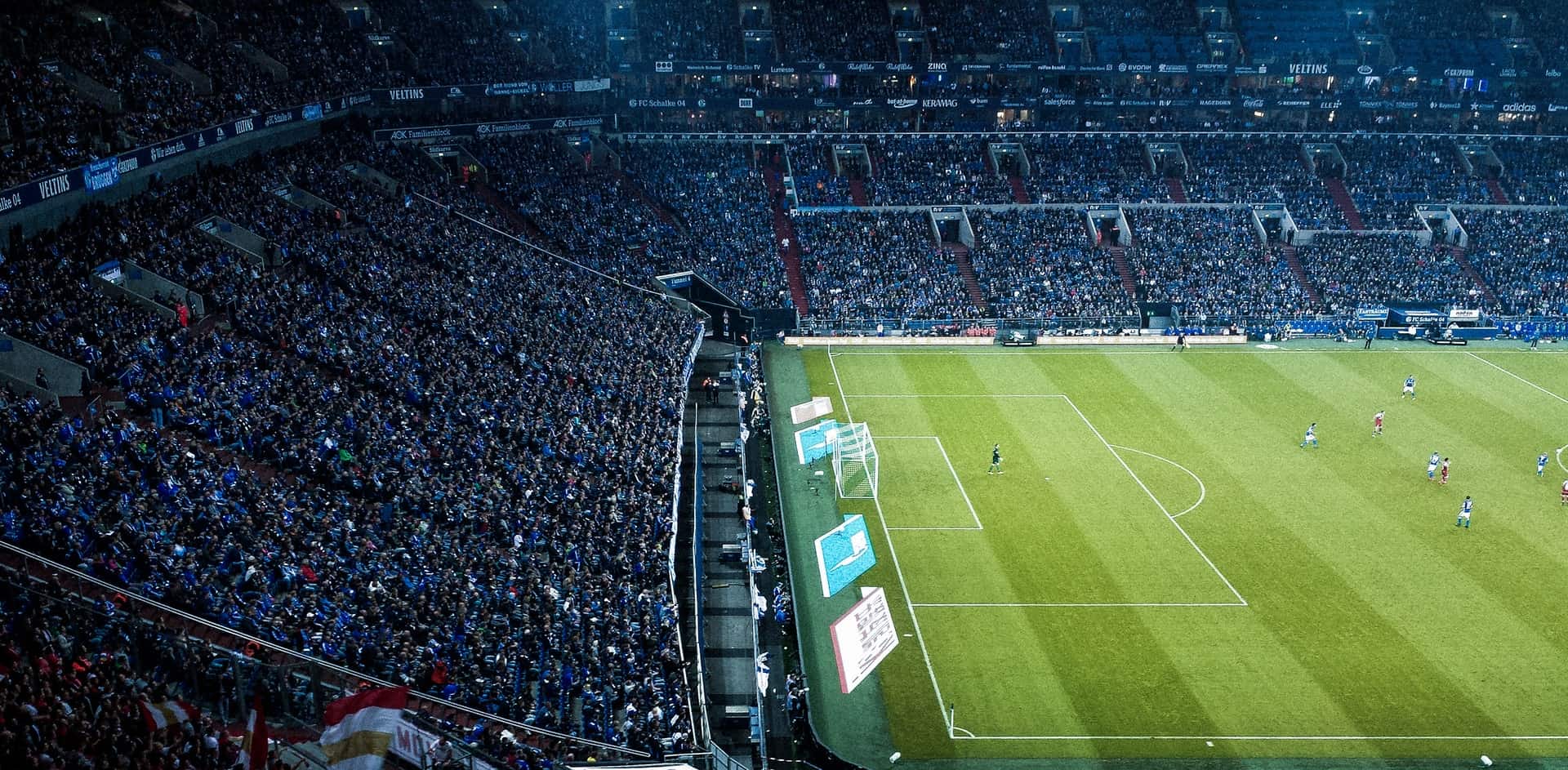 Podróże z miłości do futbolu – na czym polega groundhopping, czyli turystyka stadionowa?