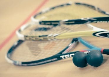 Na czym polega gra w squasha?