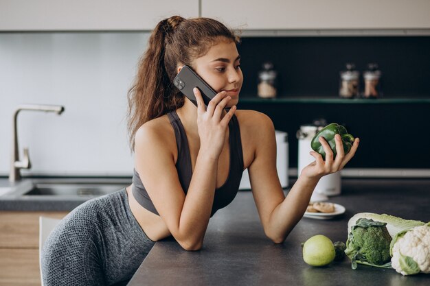 Jak zbilansować dietę, aby wspierała twoje hobby sportowe?